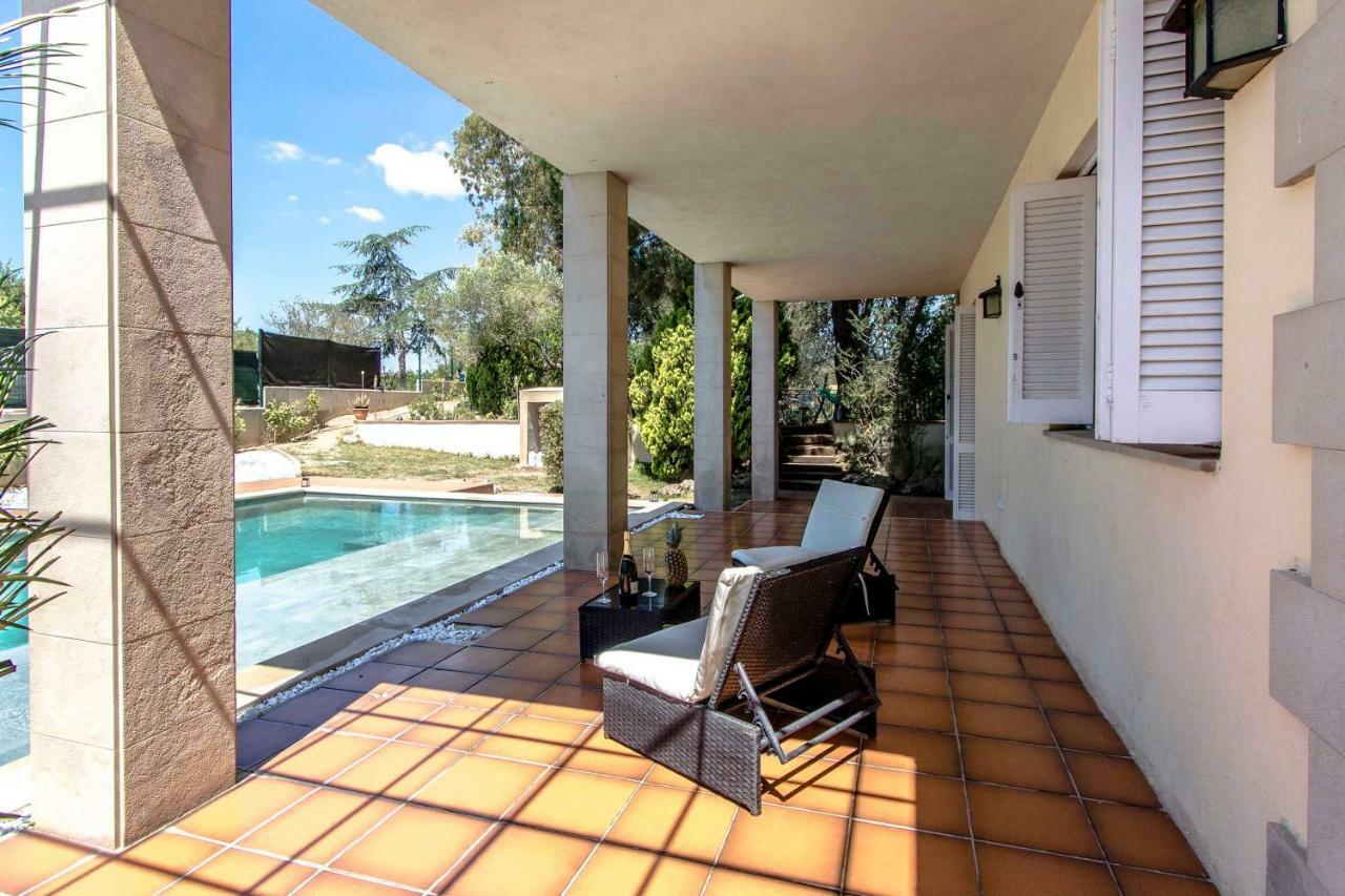 Les Canyes Cottage, Private Villa Resort Piera Экстерьер фото
