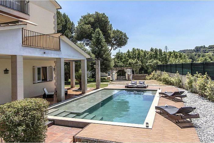 Les Canyes Cottage, Private Villa Resort Piera Экстерьер фото