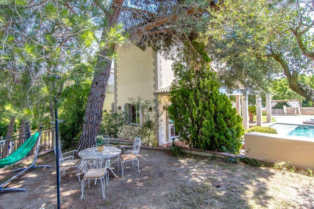 Les Canyes Cottage, Private Villa Resort Piera Экстерьер фото